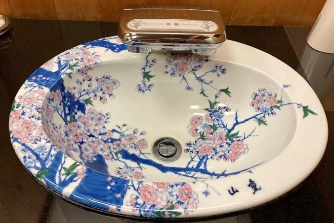 有田焼の手洗い器